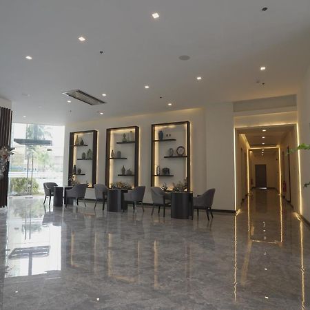 Winrich Hotel มักตัน ภายนอก รูปภาพ