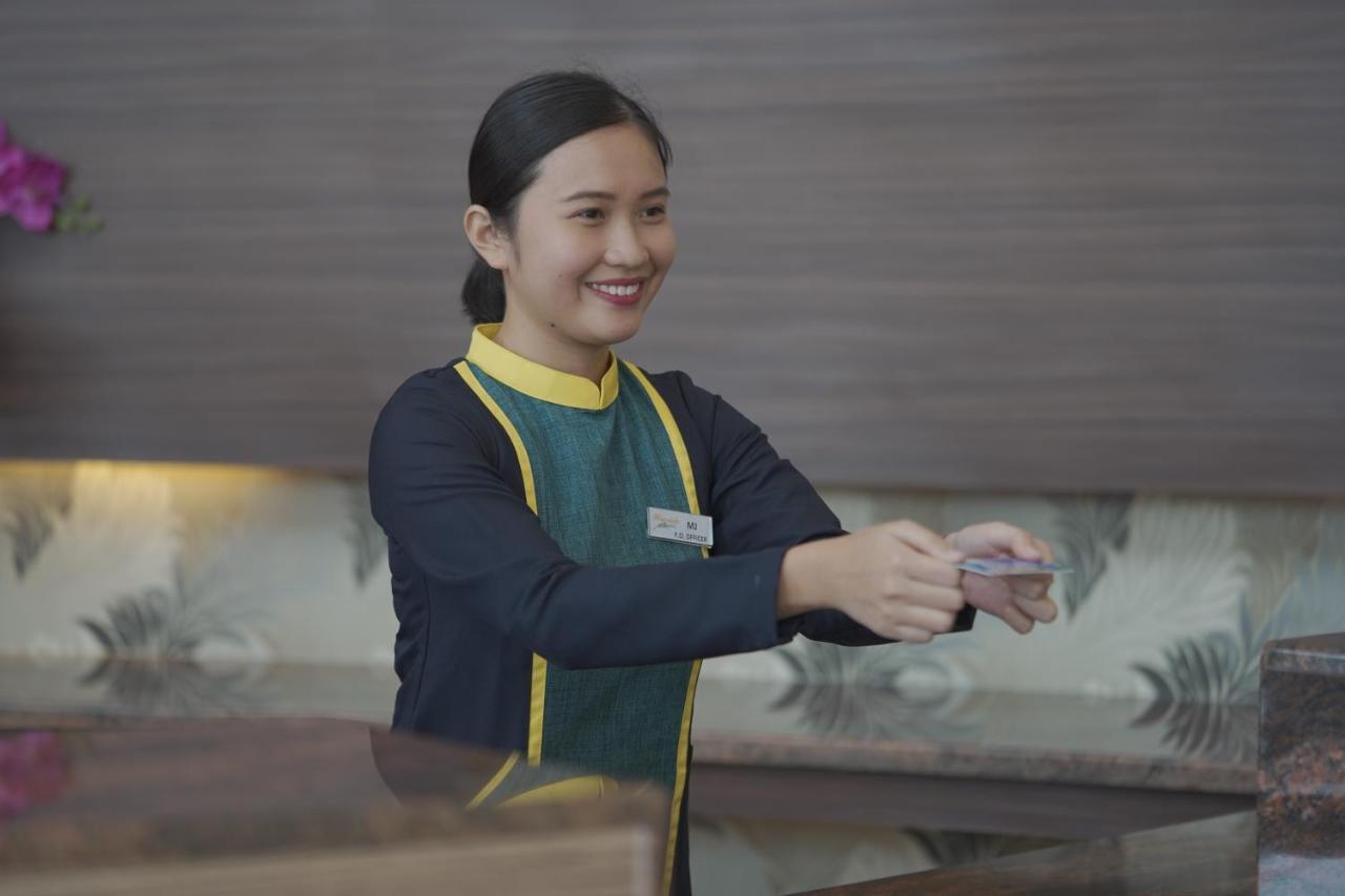 Winrich Hotel มักตัน ภายนอก รูปภาพ